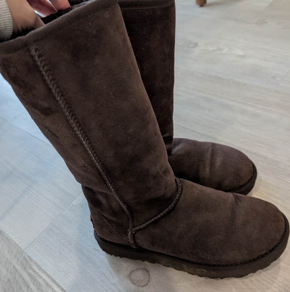 UGG boots Size 7